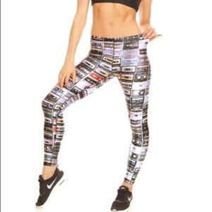 ZaraTerrez Mixtape leggings 🎚📼🎛💽💿📀🎧🎸